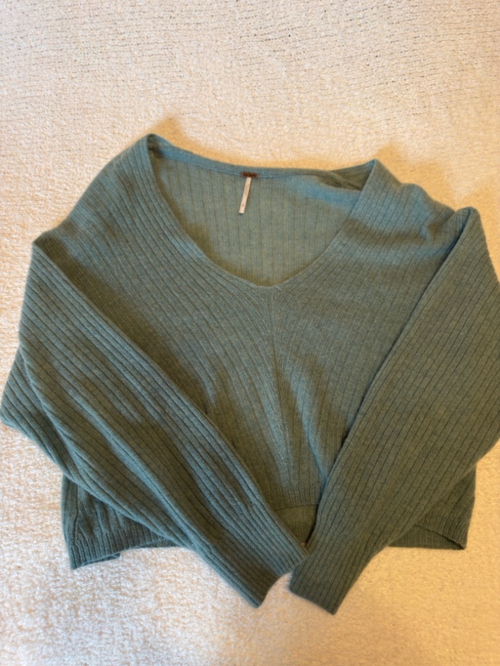 Free People Ribbed V-Neck Cropped Sweater - Sage Green
